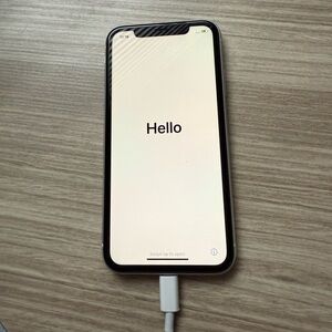 White iPhone XR